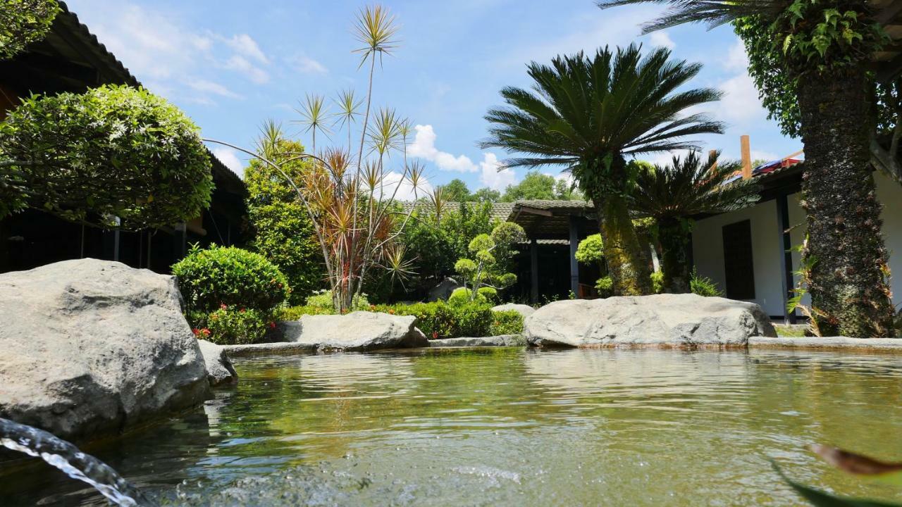 Cyberview Resort & Spa Сайберджая Экстерьер фото The Japanese garden at the University of the Philippines Diliman