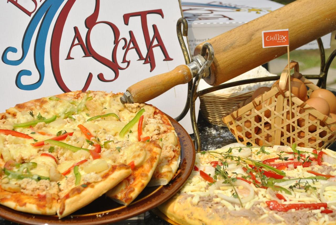 Cyberview Resort & Spa Сайберджая Экстерьер фото Turkish pizza